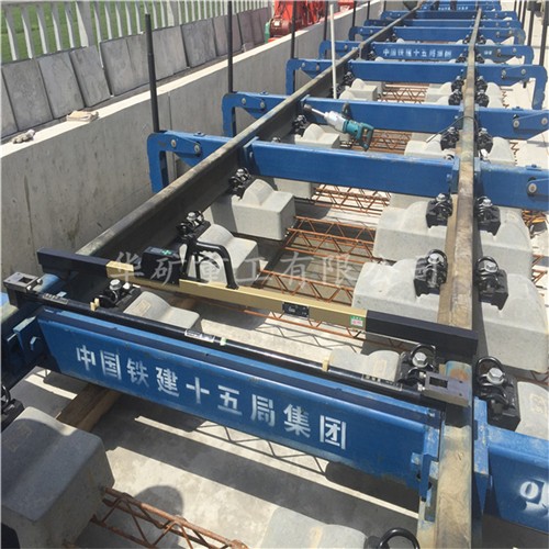數(shù)顯軌距尺3.jpg